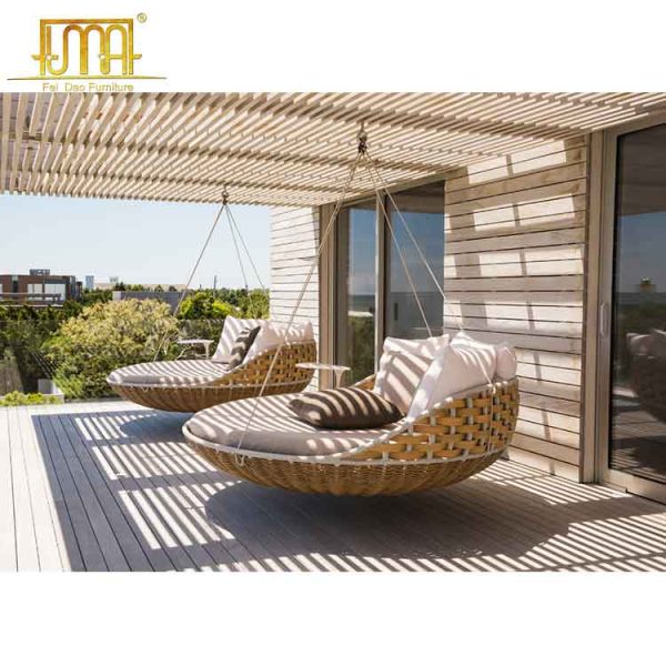 Outdoor hanging daybed