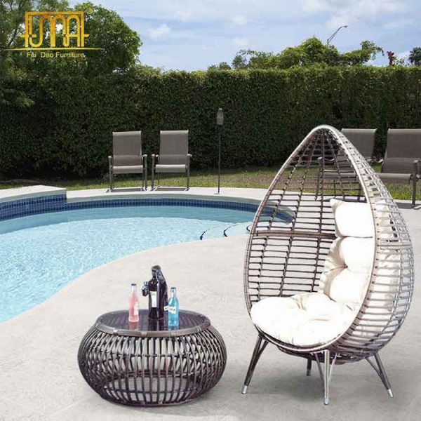Outdoor daybed furniture