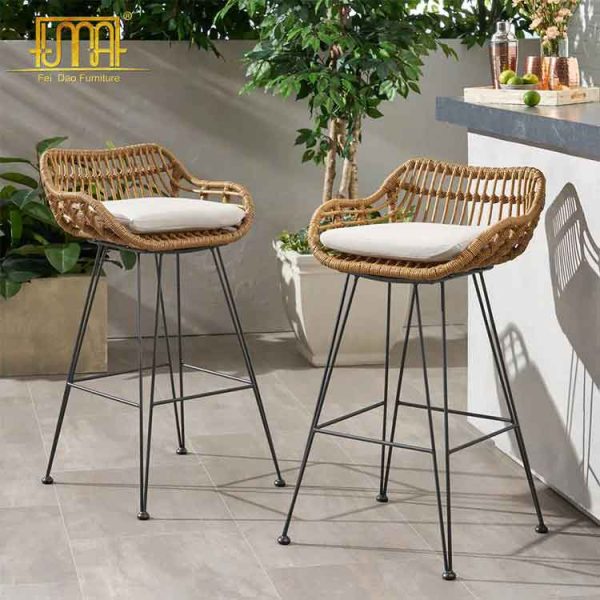 Outdoor counter stools