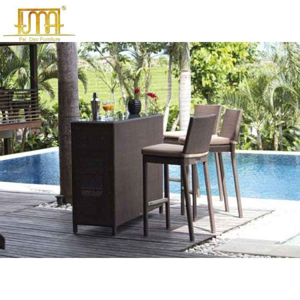 Outdoor patio stools