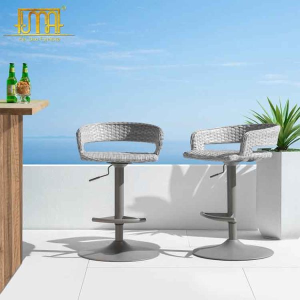 Swivel outdoor bar stools