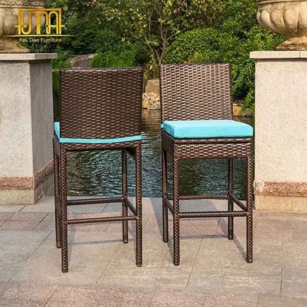 Outdoor bar stools