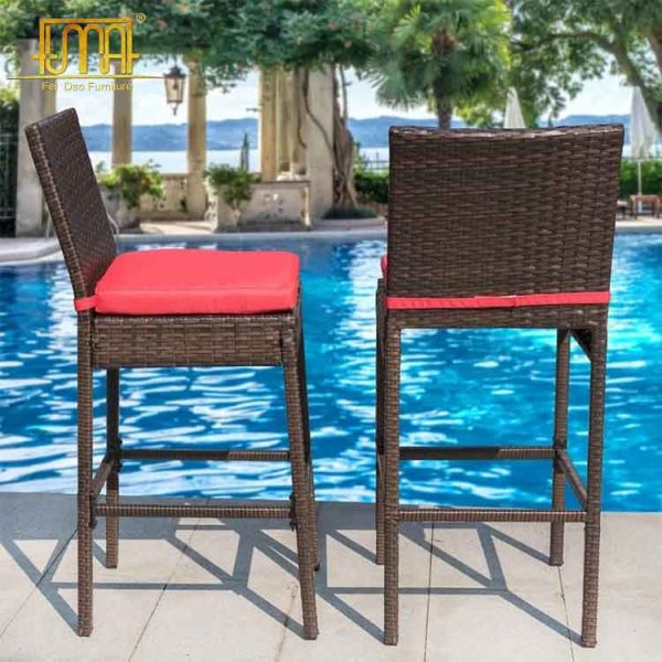 Outdoor bar stools