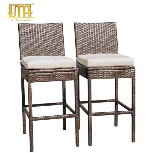 Outdoor bar stools