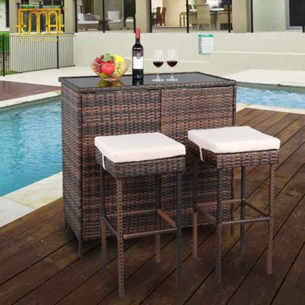 Outdoor bar table stools