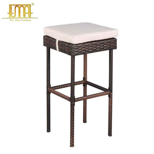 Outdoor bar table stools