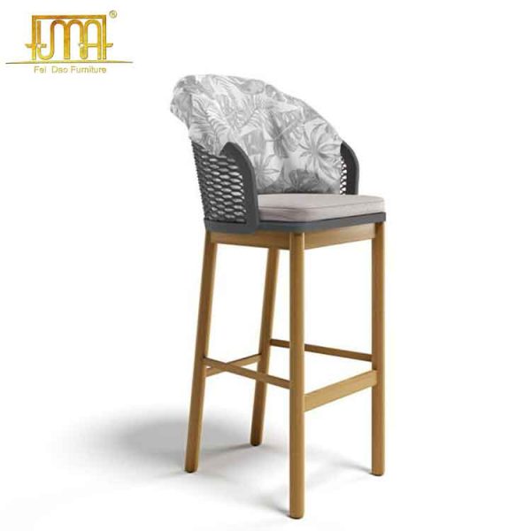 Outdoor stool with backs