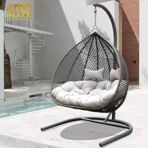 Hanging lounge chair