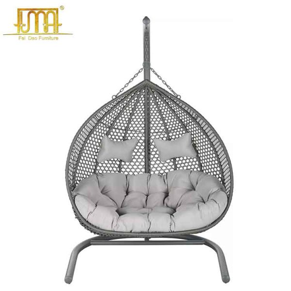 Hanging lounge chair