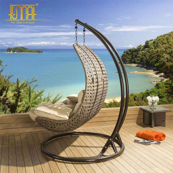 Hanging outdoor chair