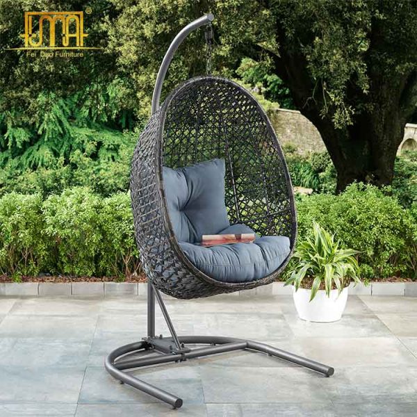 Out door hanging chair