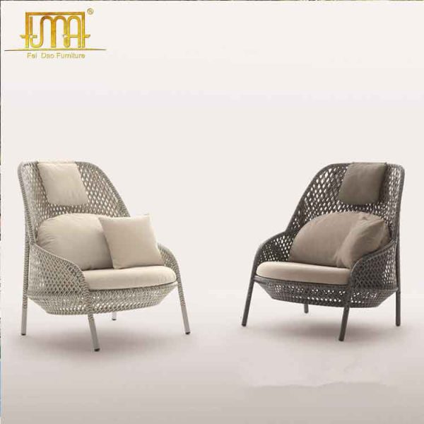 Leisure upholstered lounge chair