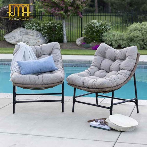 Papasan Scoop patio chairs