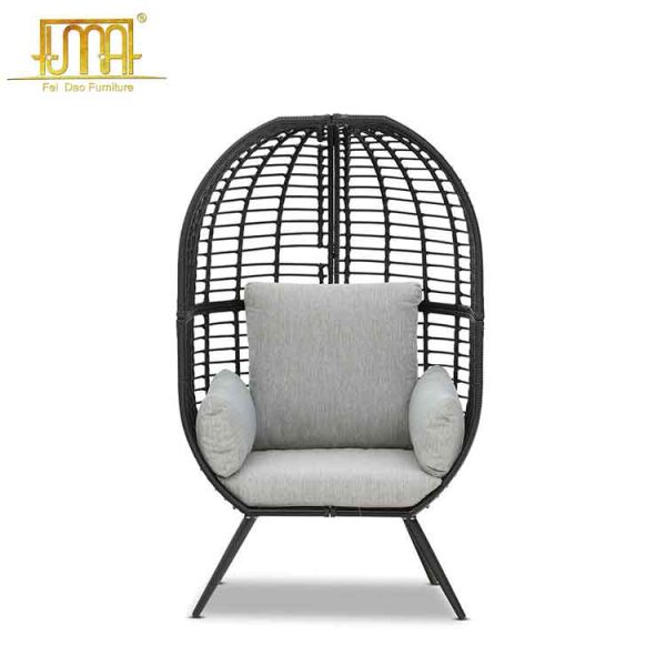 Outdoor nest chair