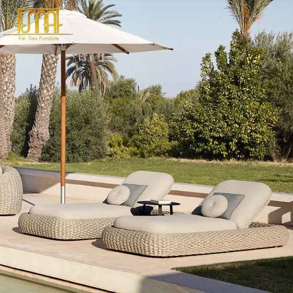 Rattan sun lounger set