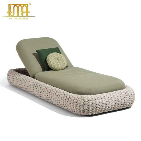 Rattan sun lounger set