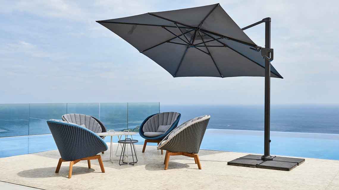 Parasol that suits outdoor