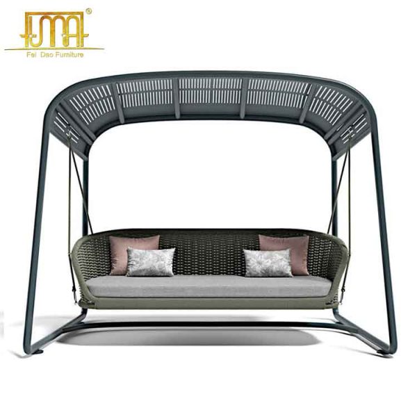 Hanging lounger chair