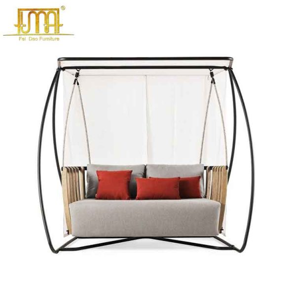 Hanging outdoor swing chair