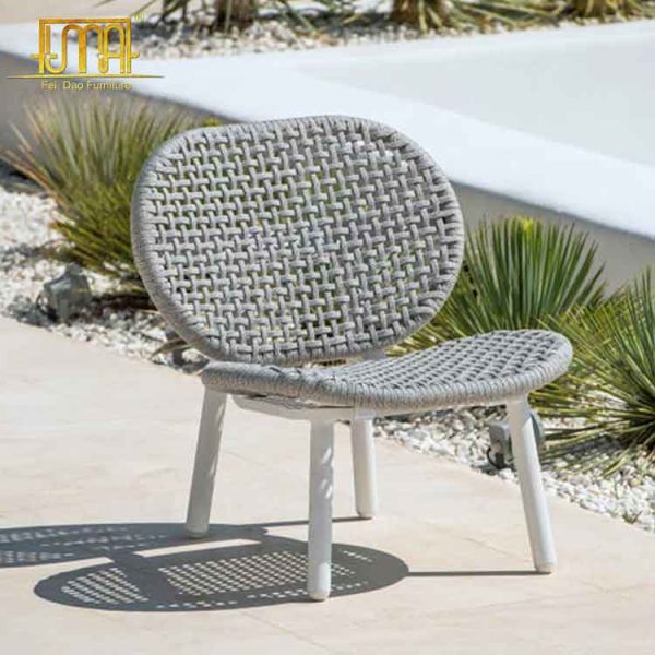 Lounge outdoor chair