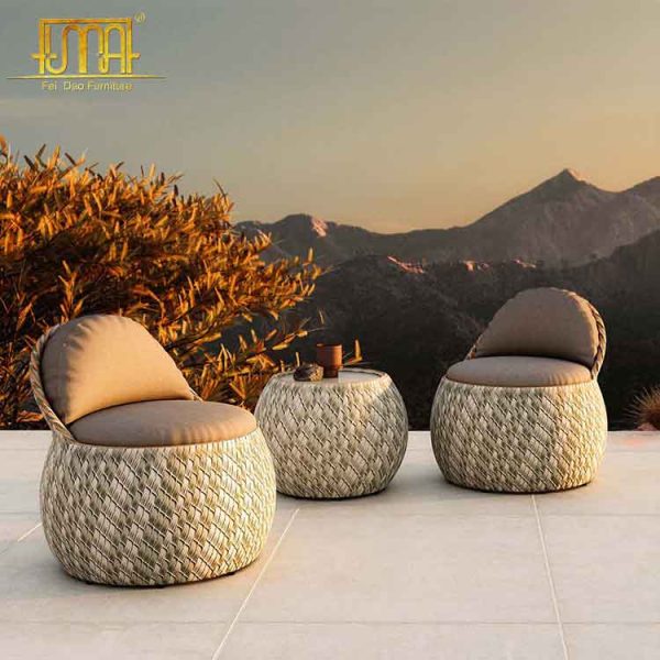 Outdoor chair ottomans