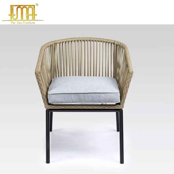 Outdoor wicker dining chair