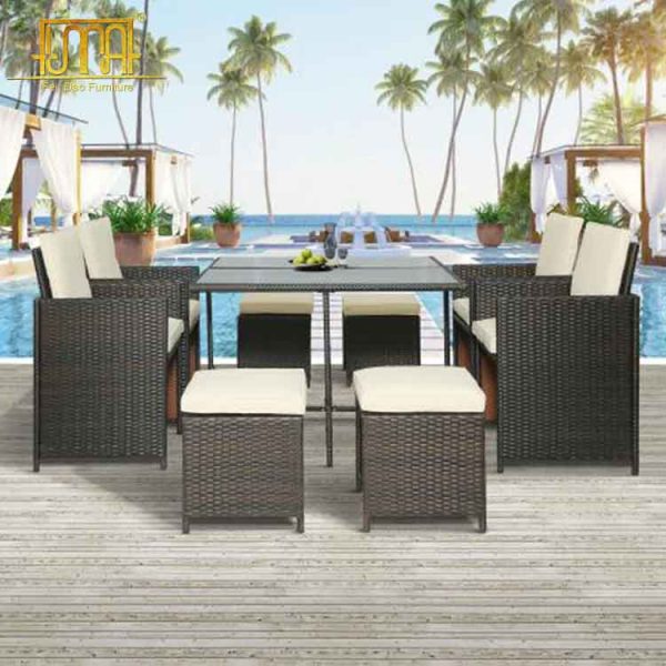 Patio dining table set