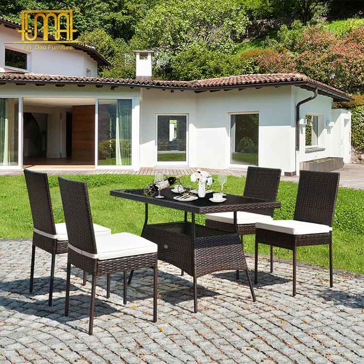 Outdoor dining sets