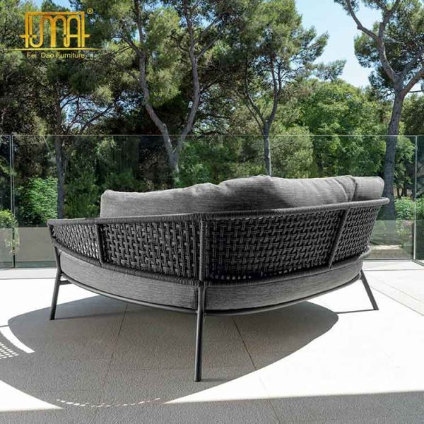 Aluminum daybed outdoor