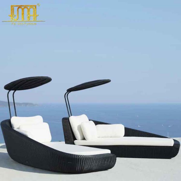 Lounge daybed outdoor