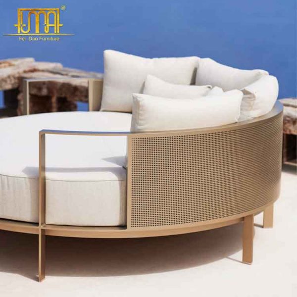 Daybed outdoor