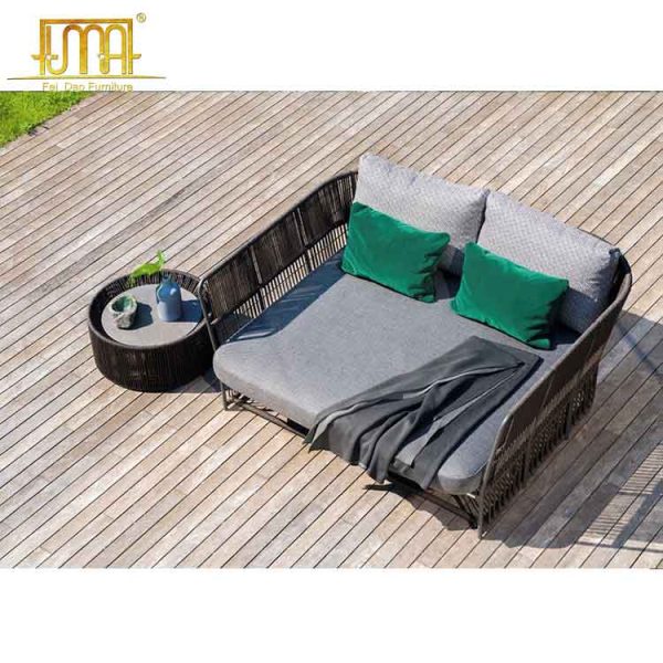 Outdoor daybed for sale