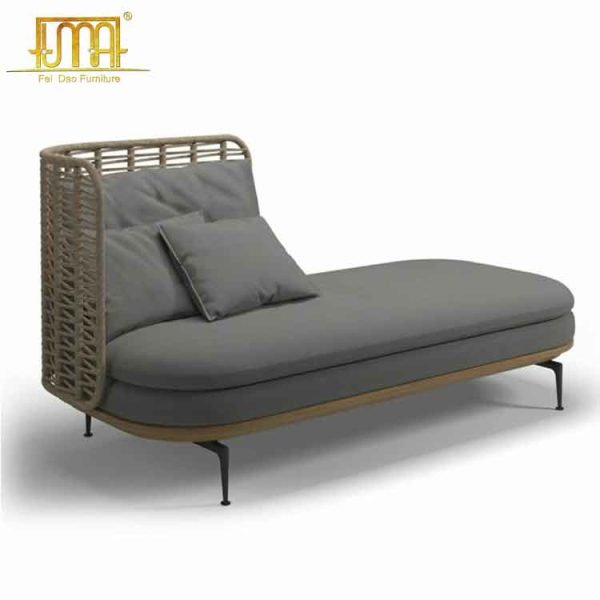 Mistral Right Chaise