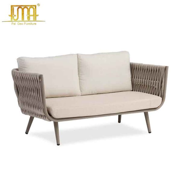 Outdoor chaise sofa
