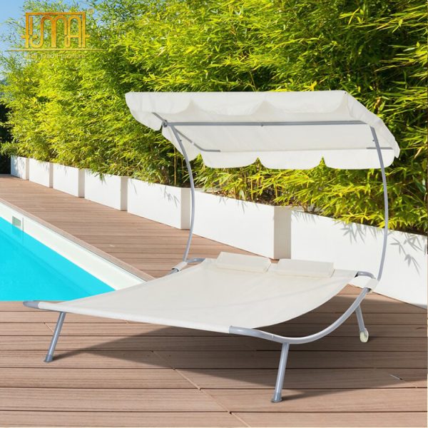 Sun lounger with canopy