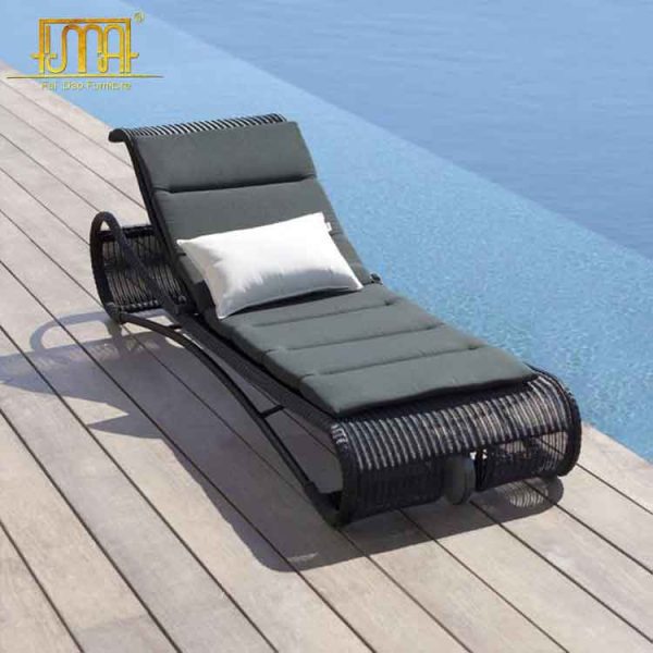 Stylish Waterfront Chaise