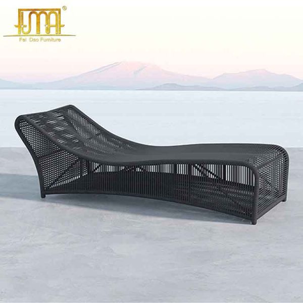 Pool sun lounge chairs