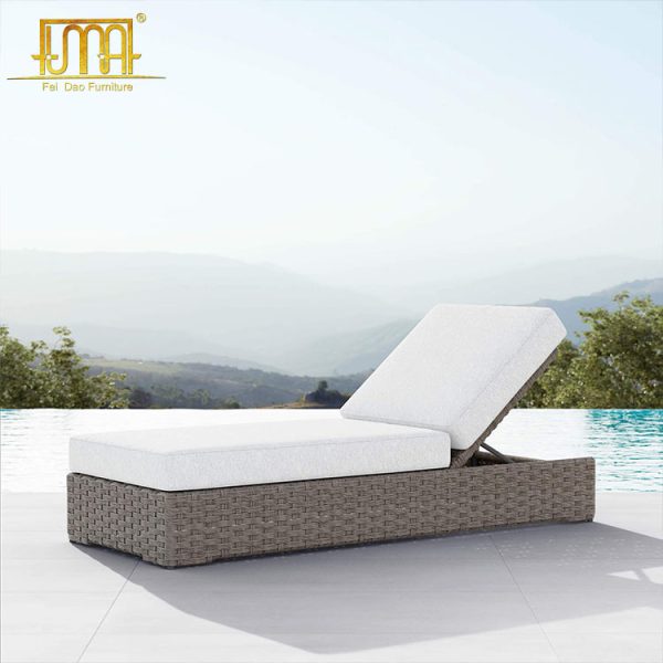 Foldable Sun Lounger