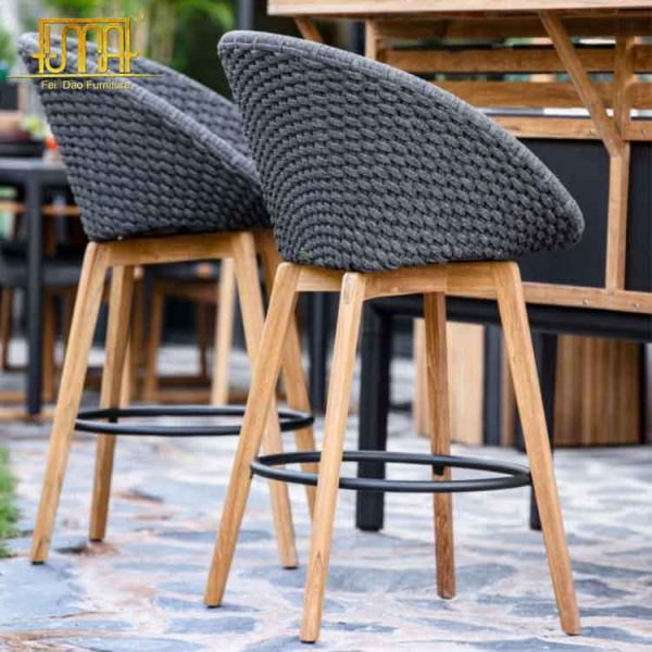 Outdoor high stools