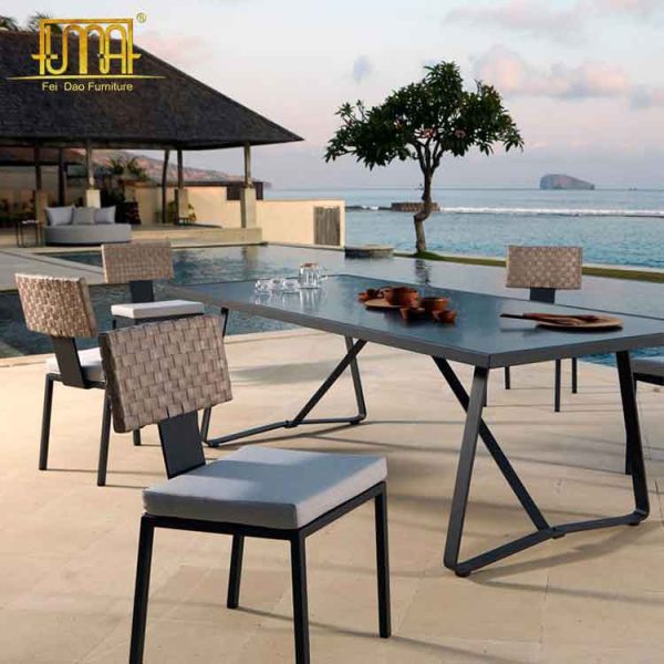 Outdoor dining chairs