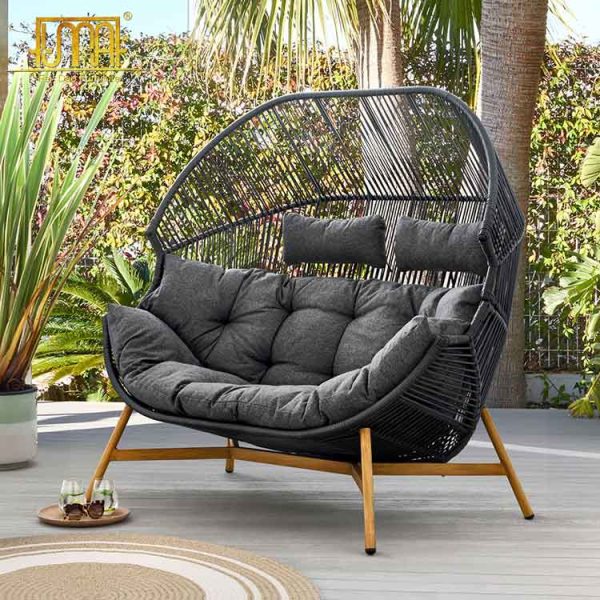 Cocoon chair outdoor