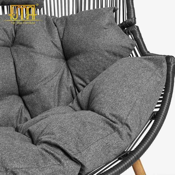 Cocoon chair outdoor