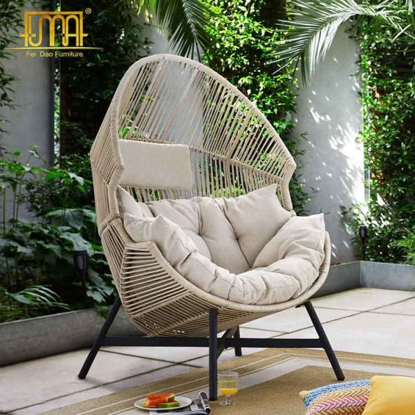 Outdoor Cocoon Chair