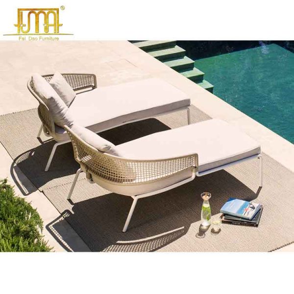 Sun squad beach lounger