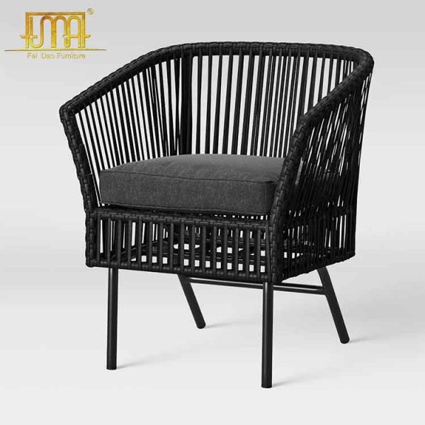 Black outdoor dining chair