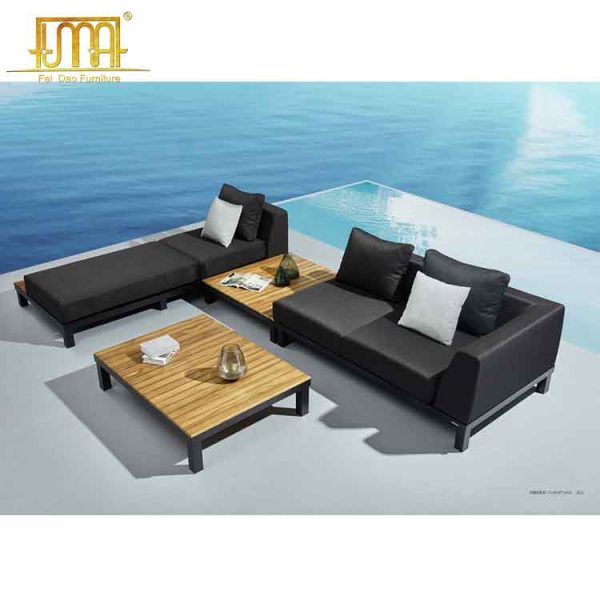 Sofa with daybed