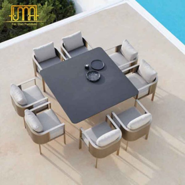 Outdoor dining chairs set