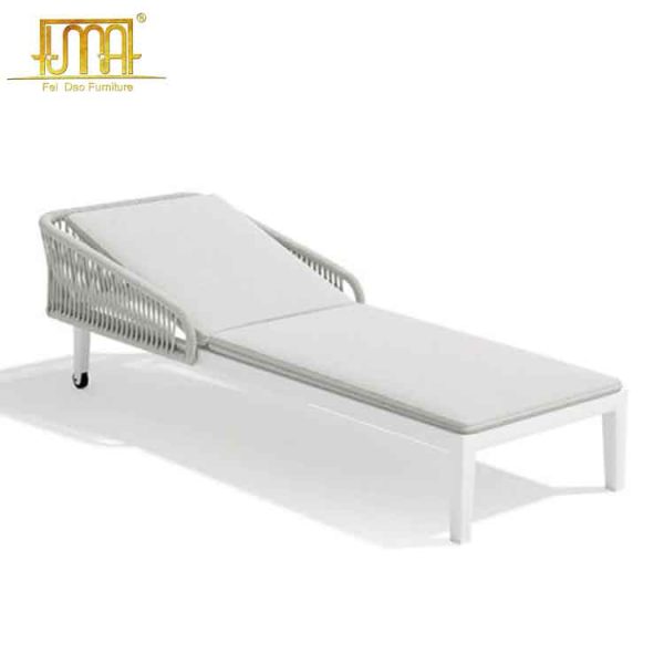 Upholstered sun lounger