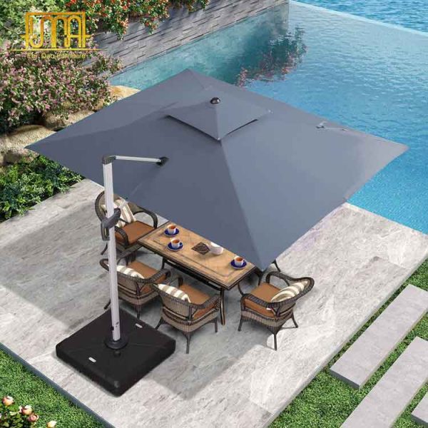 Rectangular cantilever umbrella