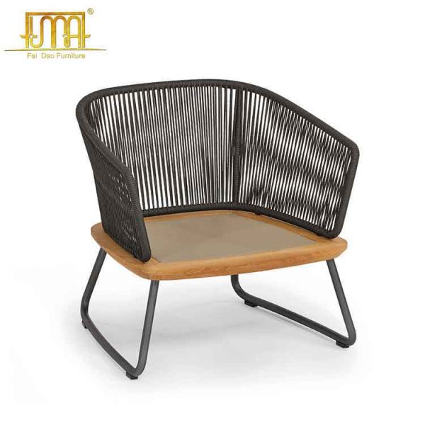 Denia lounge armchair